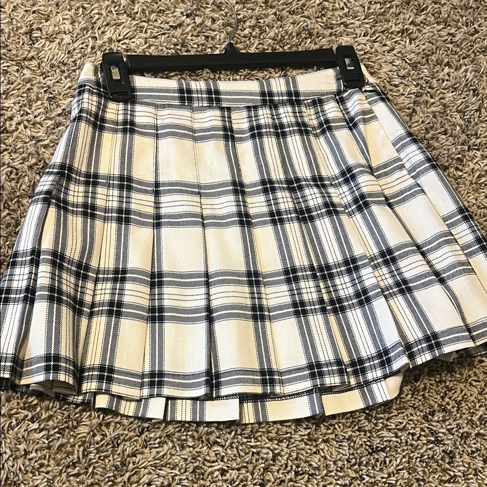 Plaid A-Line Skirt - Black and Cream